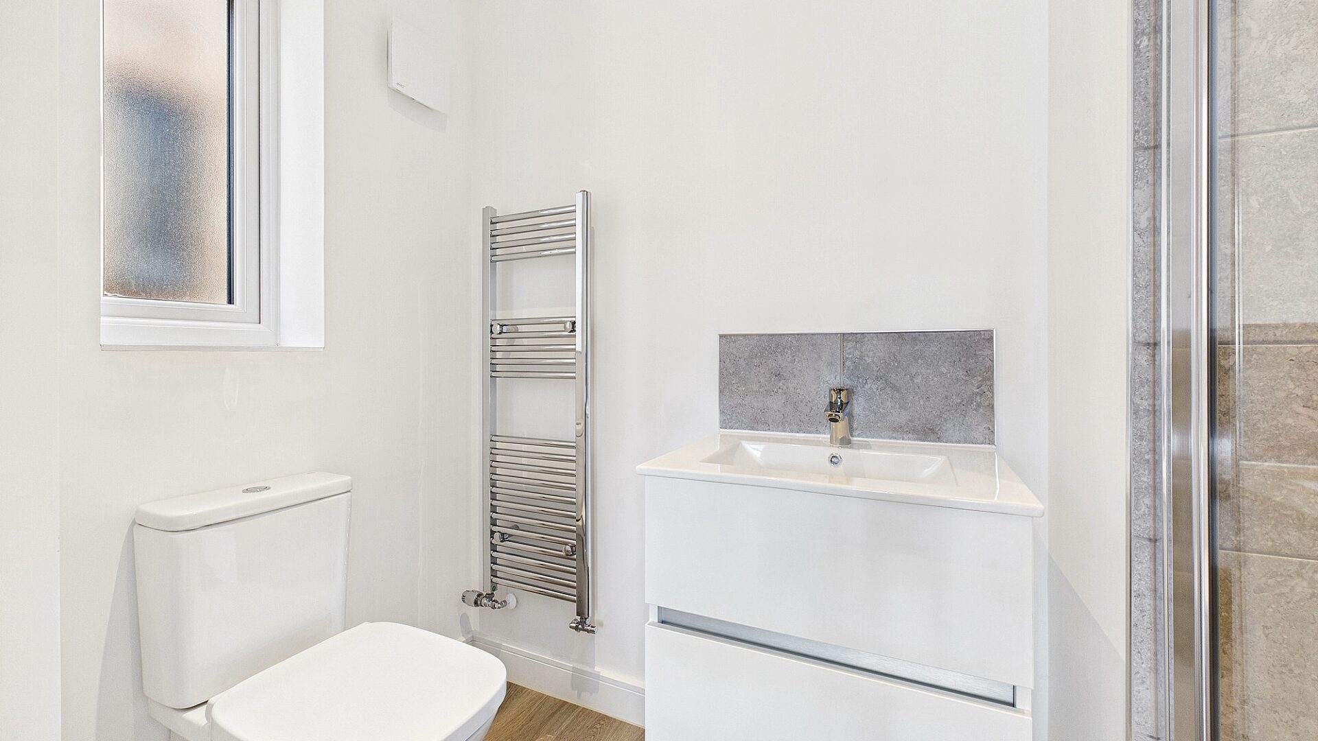 The en-suite bathroom in The Derwent house type at Farries Field, Stainburn