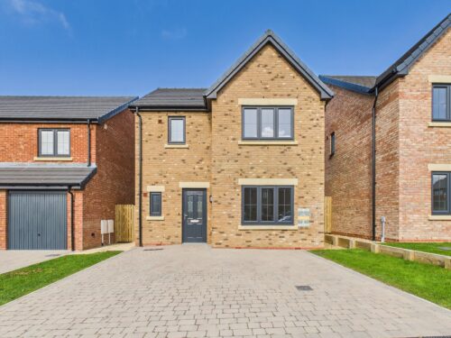 The exterior of the 3-bedroom Derwent house type at Farries Field in Stainburn